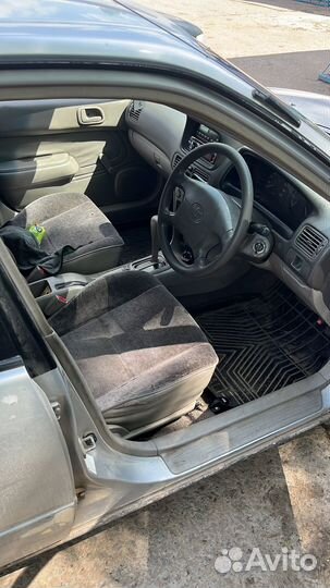 Toyota Corolla 2.0 AT, 1998, 250 000 км