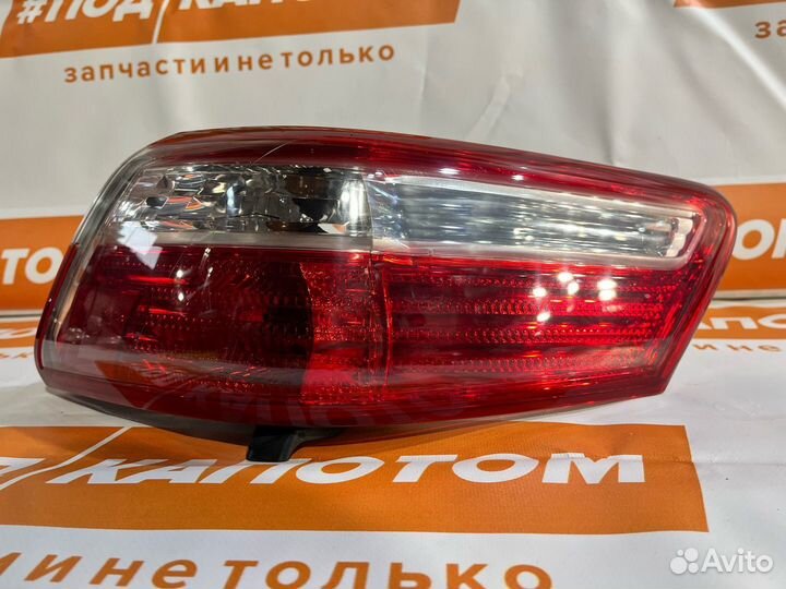 Фонарь задний правый Toyota Camry XV40 2006