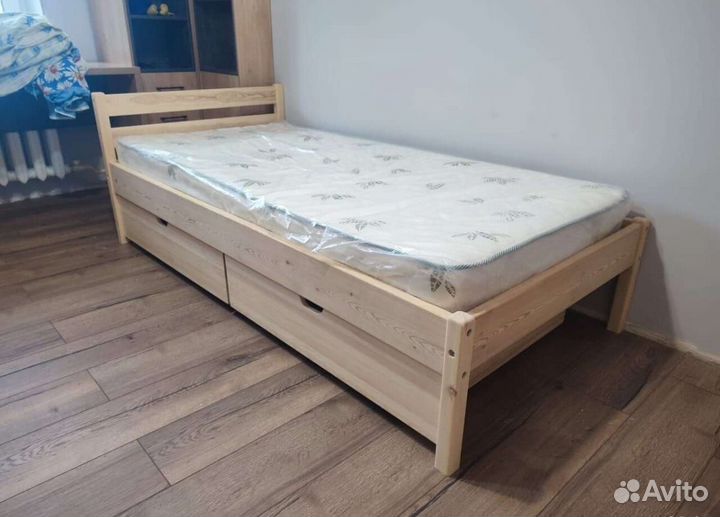 Кровать деревянная односпалка