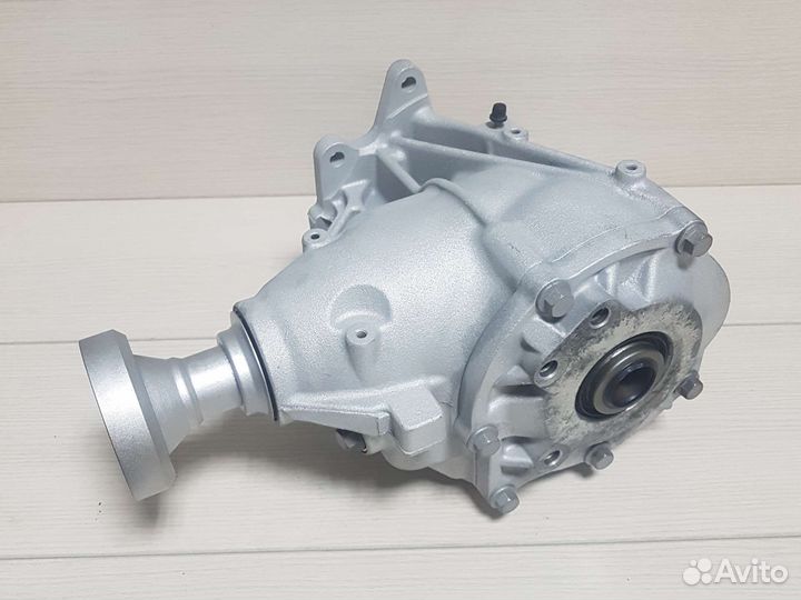 Редуктор передний Land Rover Freelander 2