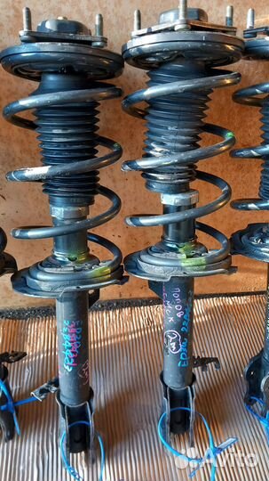 Escape Maverick передние стойки в сборе оригинал