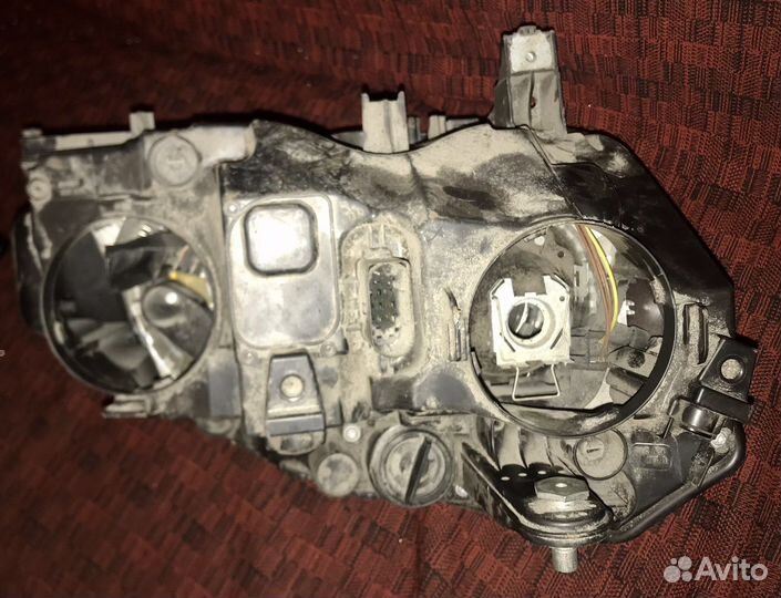 Фара левая Mercedes X204 (2008-2012) оригинал