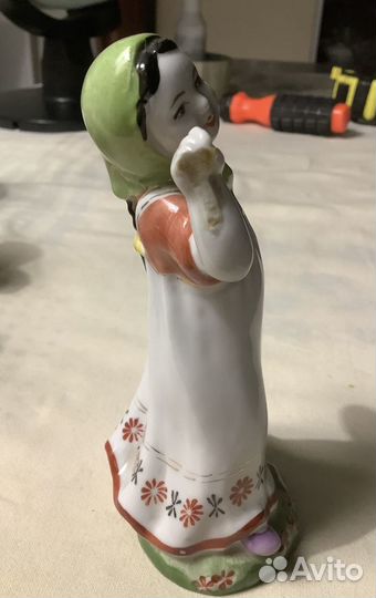 Фарфоровые статуэтки