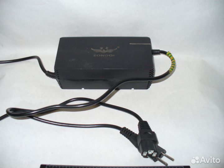 Зарядка для электросамокатп