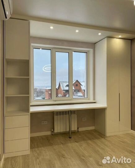 Рабочий стол для школьника