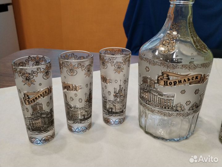 Набор графин и рюмки
