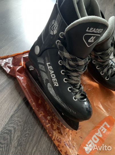 Коньки leader