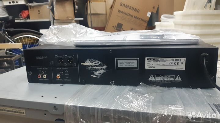 Проигрыватель Tascam CD-200SB