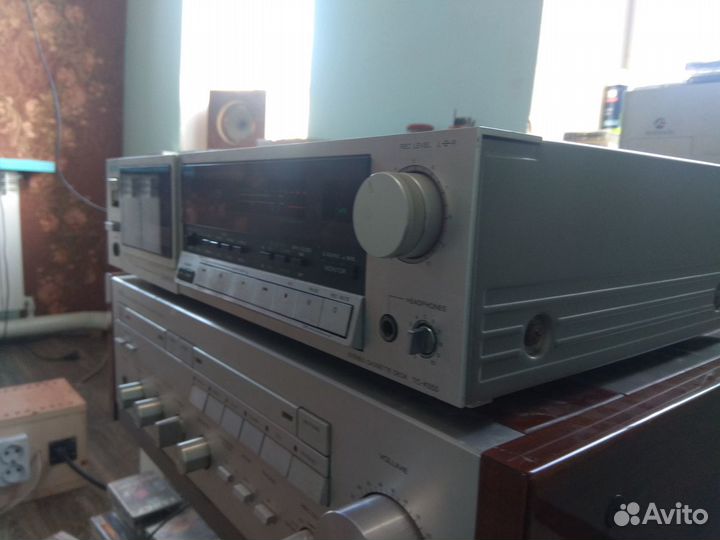 Продам кассетную деку sony TC-K555