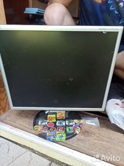 Монитор для компьютера NEC
