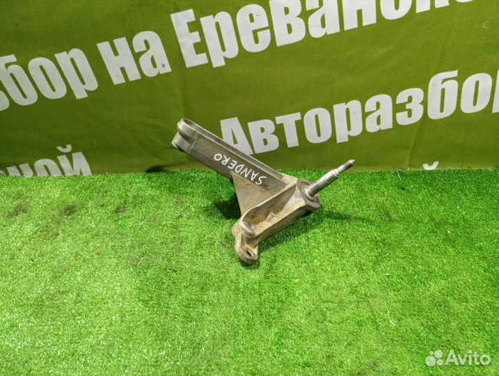 Кронштейн опоры кпп Renault Sandero K7J710