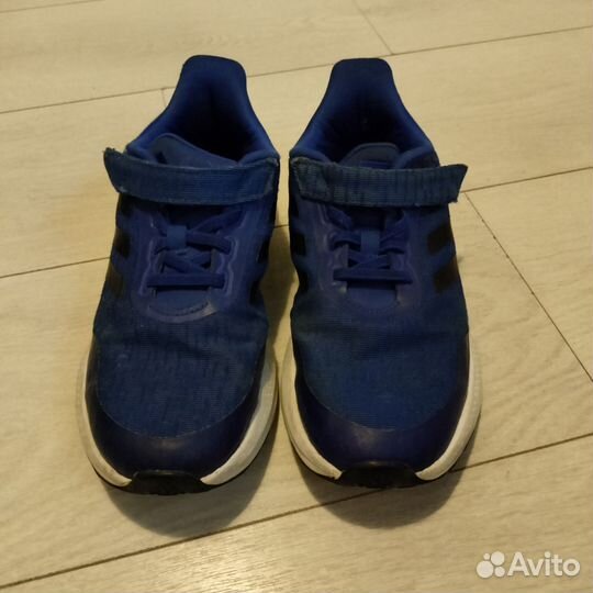 Кроссовки adidas