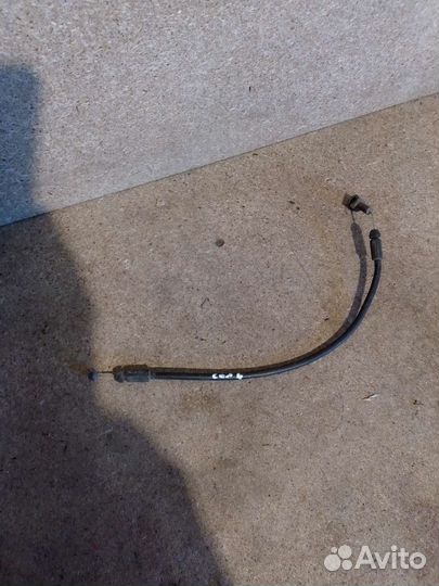 Трос капота Kia Rio 3 Hyundai Solaris 1