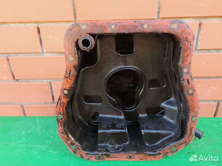 Поддон двигателя субару Легаси BG