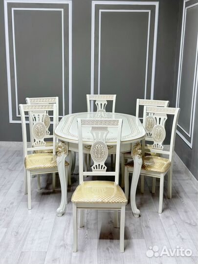 Стул / В наличии стулья