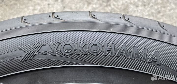 Yokohama Advan Sport V103 275/45 R20