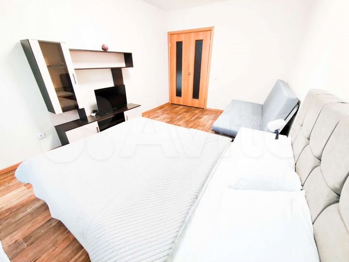 1-к. квартира, 40 м², 10/18 эт.