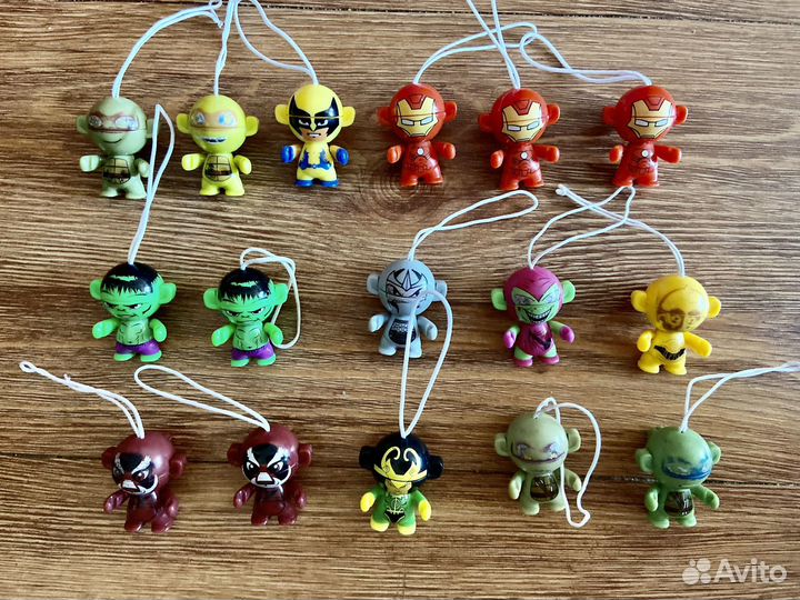 Игрушки Киндер разные