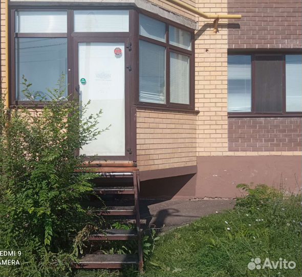 Дверь алюминиевая бу