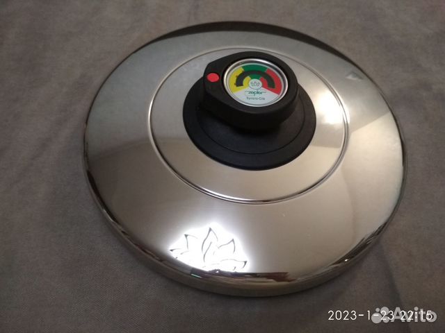 Крышка d20 для кастрюли или сковороды Zepter