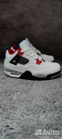 Кроссовки детские Nike Air Jordan 4 р.31-36