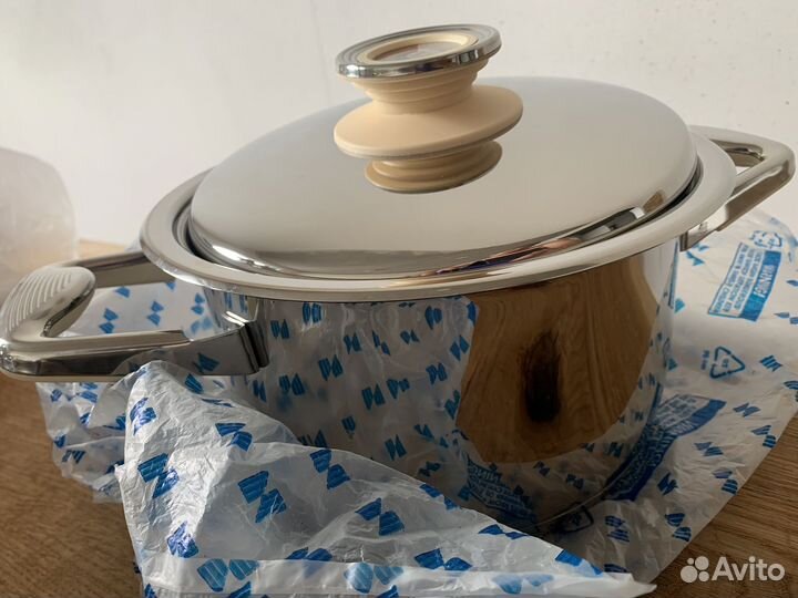 Новая кастрюля Zepter 3.77 литра диаметр 20 см