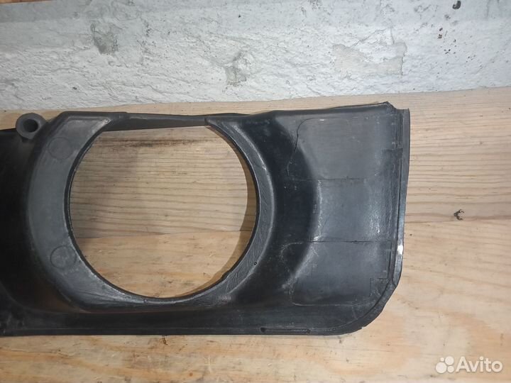 Оправа птф правая Ford Focus 2 2005-2008 дорест