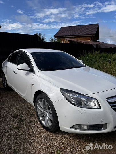 Opel Insignia 2.0 AT, 2013, 175 800 км