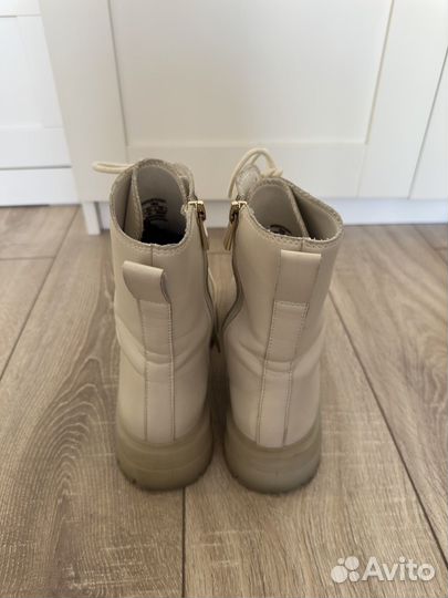 Ботинки женские 39