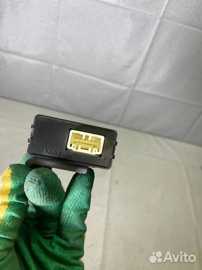 Блок управления замками Land Cruiser 200