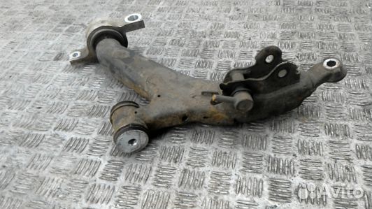 Рычаг передний нижний левый lexus IS 2 (XE20) (91C