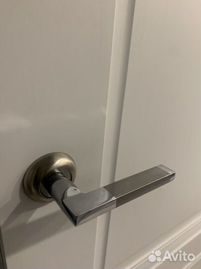 Дверь межкомнатная белая новая