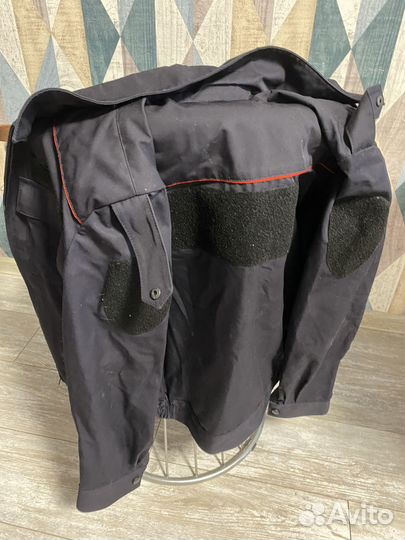 Женская форма полиции