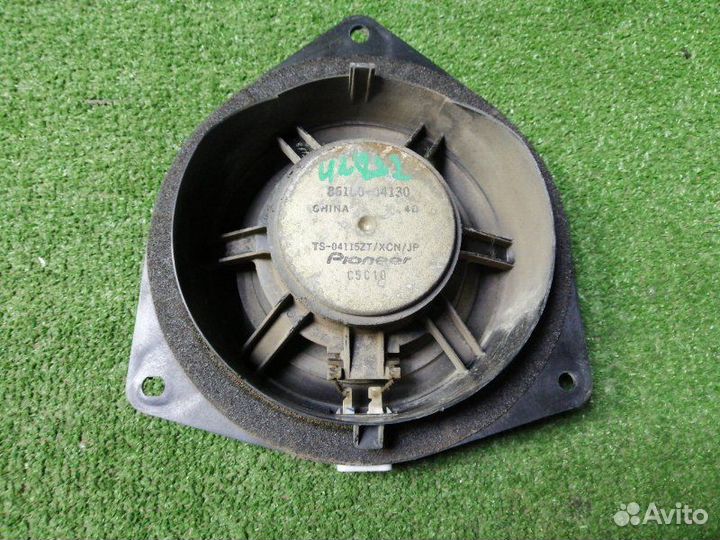 Динамик задний правый Toyota Corolla E120 хэтчбек