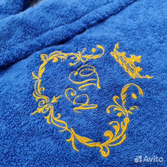 Халат с вышивкой