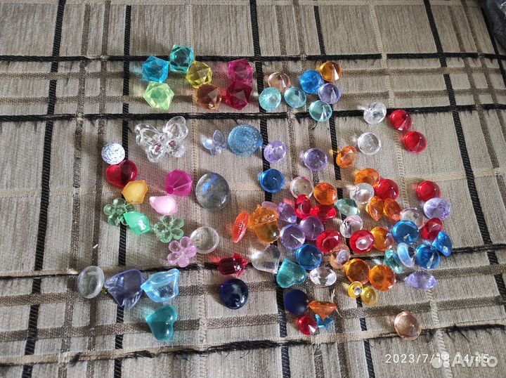 Камешки элементы декора пластик