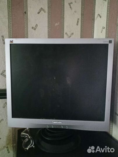 Монитор рабочий Viewsonic va903m, 19