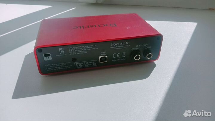 Аудиокарта Focusrite 2i2 1-го поколения
