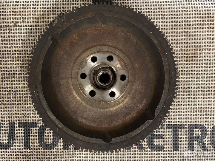 Комплект сцепления Volkswagen Polo 3 030141025C