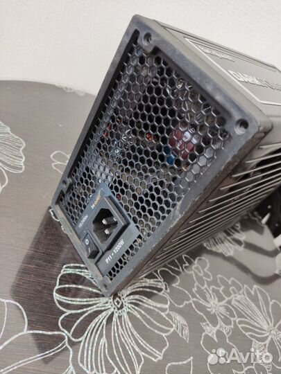 Блок питания be quiet 1200w