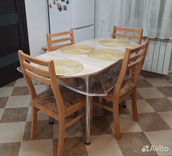 Столы кухонные раздвижные обеденные.Новые