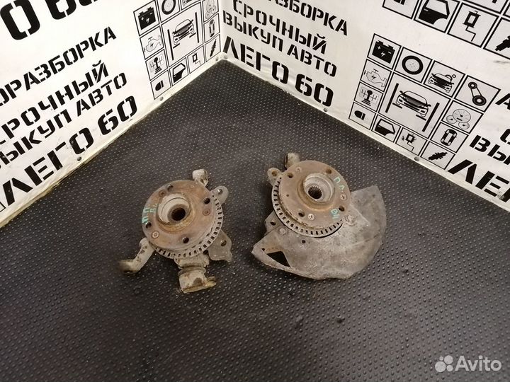 Кулак поворотный передний VW Passat (B4)