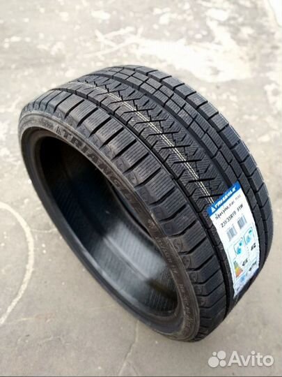 Triangle PL02 245/40 R18