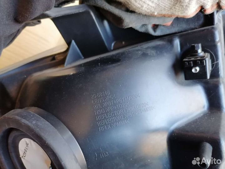 Фара Ford Expedition