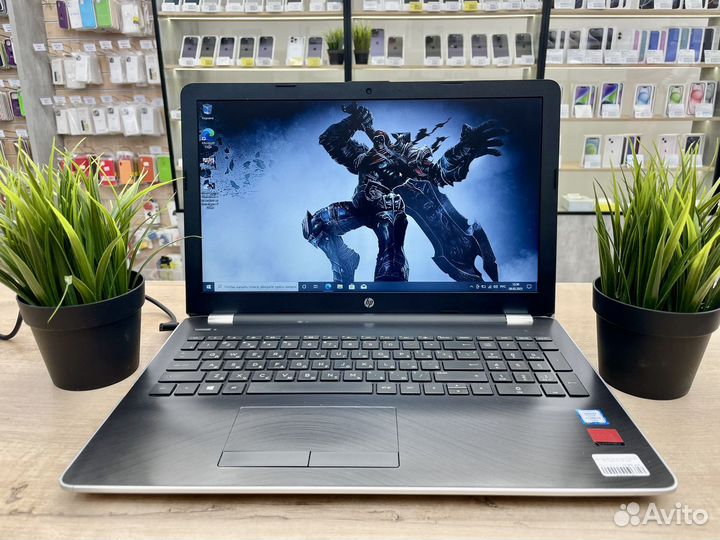 Ноутбук HP i3-6/ 8Gb/ Radeon R5/ SSD