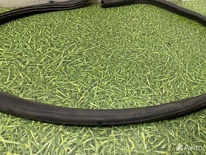 Уплотнительная резинка капота Peugeot 206 хэтчбек