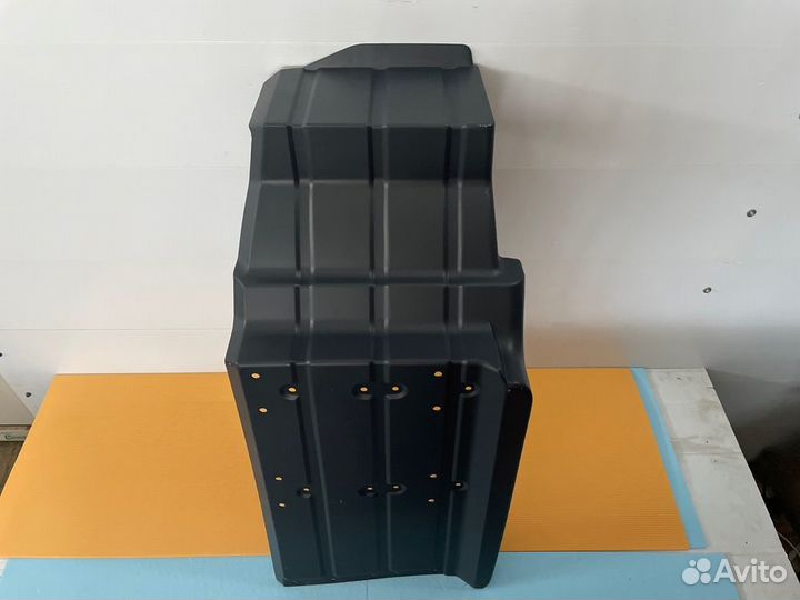 Крыло переднее заднее часть правое Man Tga Tgs