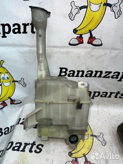 Бачок омывателя Toyota Camry 40