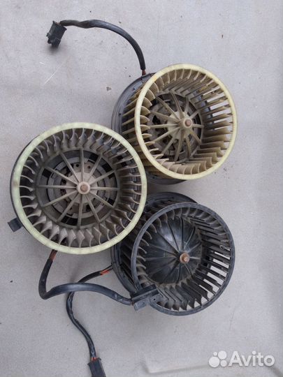 Моторчик отопителя для VW Passat (B4) 1994-1996