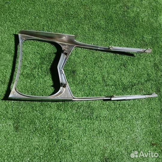 Накладка консоли передней панели Cadillac Srx FFN